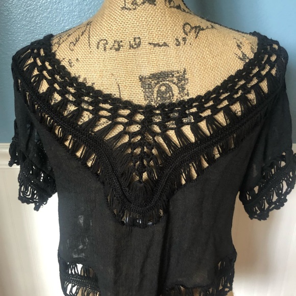 New black, adorable crochet top - Picture 3 of 3